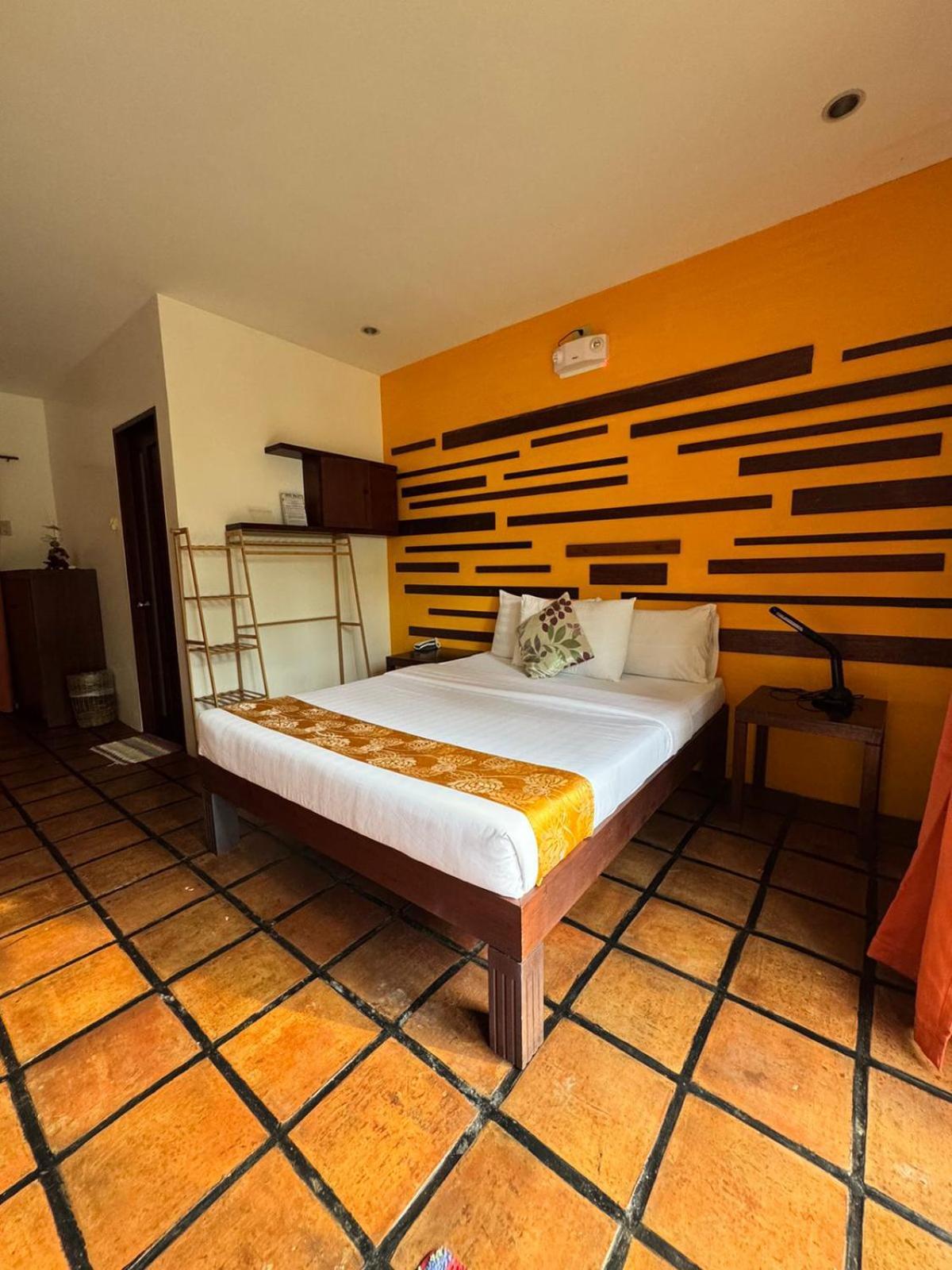 Acacia Tree Garden Hotel Puerto Princesa Zewnętrze zdjęcie
