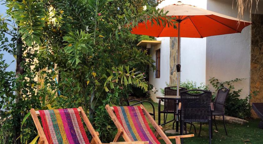 Acacia Tree Garden Hotel Puerto Princesa Zewnętrze zdjęcie