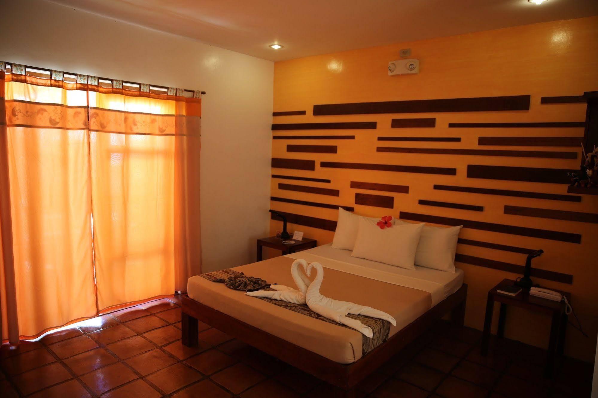 Acacia Tree Garden Hotel Puerto Princesa Zewnętrze zdjęcie